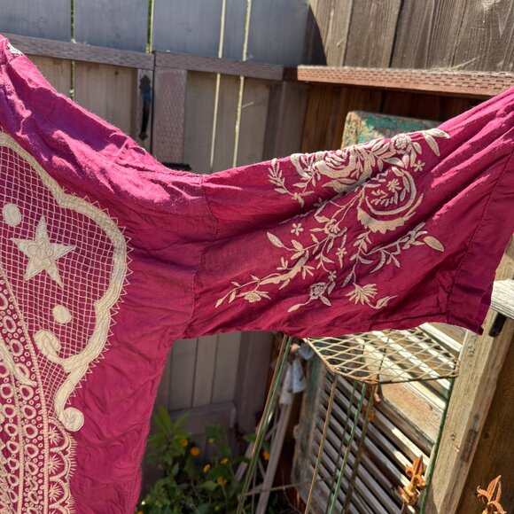 Magnolia Pearl Modal Satin Blessed Kimono Hibiscus NWT SOLD OUT - Picture 7 of 11